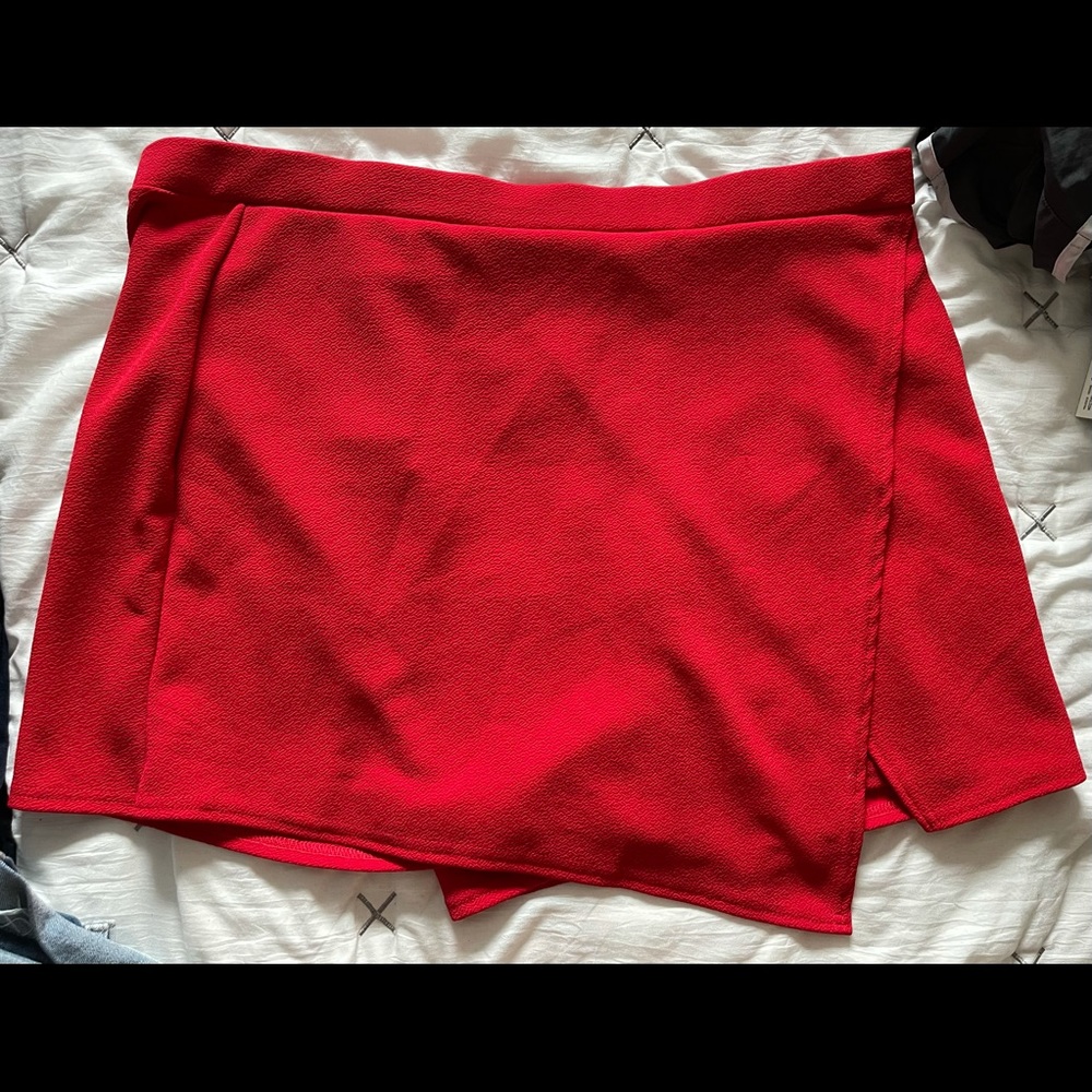 SKORT NWT (18)